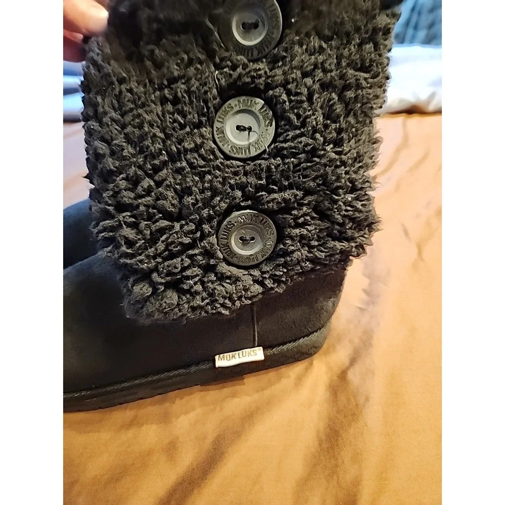 MukLuks Women's Size 7 Black Boots